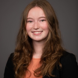 headshot of Lainey Render